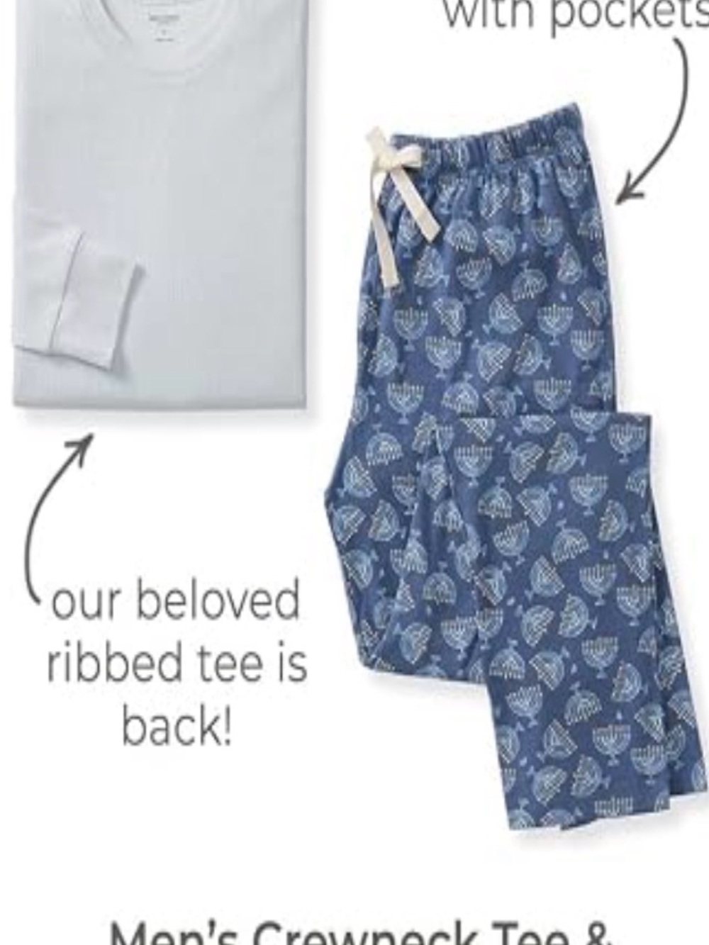 Burt's Bees Baby Blue Ribbed Tee & Navy Menorah Print Pajama Set Men’s Large